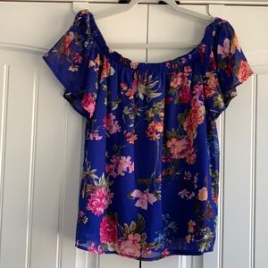 Floral off the shoulder blouse!
